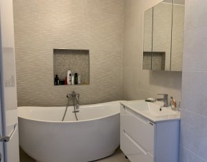 Lakás 2 szobák eladó on Floresti