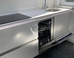 Lakás 2 szobák eladó on Floresti