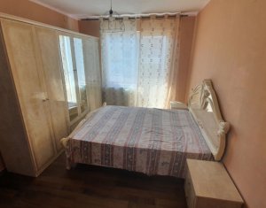 Lakás 3 szobák eladó on Floresti