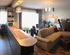 Lakás 2 szobák eladó on Floresti