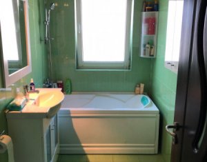 Lakás 2 szobák eladó on Floresti