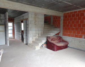 Ház 5 szobák eladó on Dezmir