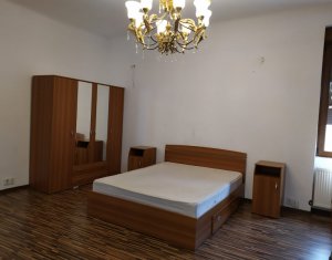 Lakás 4 szobák kiadó on Cluj-napoca, Zóna Centru