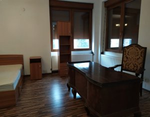 Lakás 4 szobák kiadó on Cluj-napoca, Zóna Centru