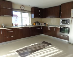 Ház 6 szobák eladó on Lita