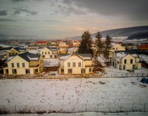 Ház 4 szobák eladó on Gilau