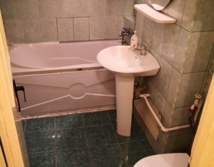 Lakás 4 szobák kiadó on Cluj-napoca, Zóna Manastur