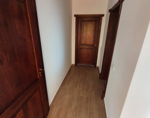 Maison 5 chambres à vendre dans Floresti