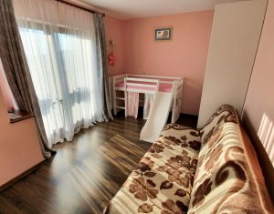 Maison 5 chambres à vendre dans Floresti