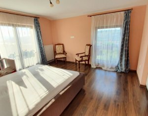 Maison 5 chambres à vendre dans Floresti