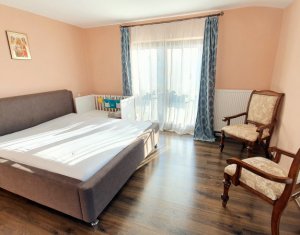 Maison 5 chambres à vendre dans Floresti