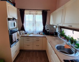 Maison 5 chambres à vendre dans Floresti