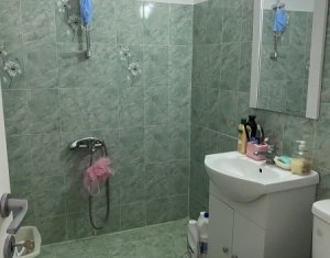 Lakás 1 szobák eladó on Floresti