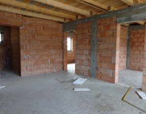 Ház 4 szobák eladó on Jucu De Sus