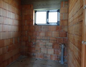 Ház 4 szobák eladó on Jucu De Sus