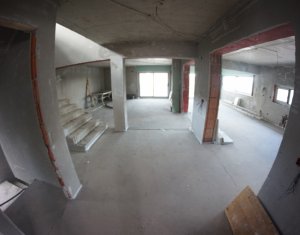 Ház 6 szobák eladó on Cluj-napoca, Zóna Andrei Muresanu