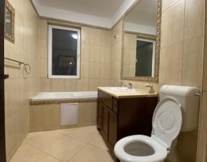 Lakás 3 szobák eladó on Floresti