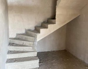 Ház 4 szobák eladó on Jucu De Mijloc