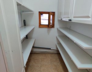 Lakás 4 szobák kiadó on Cluj-napoca, Zóna Iris