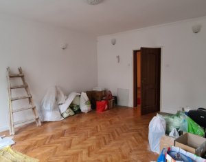 Lakás 4 szobák eladó on Cluj-napoca, Zóna Centru