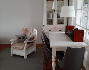 Ház 4 szobák eladó on Floresti