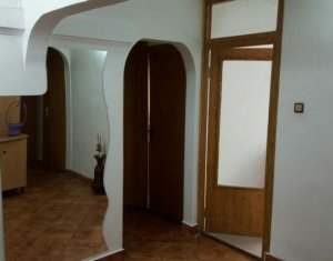 Lakás 4 szobák eladó on Cluj-napoca, Zóna Manastur