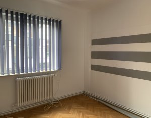 Ház 12 szobák eladó on Cluj-napoca, Zóna Centru