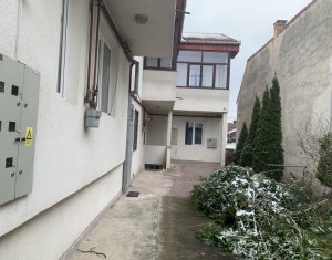 Ház 12 szobák eladó on Cluj-napoca, Zóna Centru