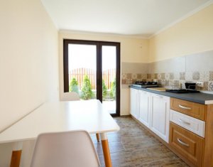 Ház 5 szobák kiadó on Sannicoara