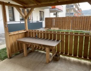 Lakás 3 szobák eladó on Floresti