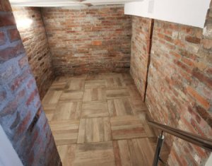 Lakás 5 szobák kiadó on Cluj-napoca