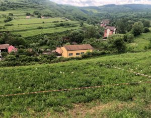 , 550m2 dans Floresti