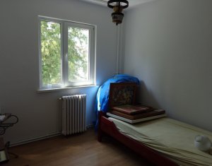 Lakás 4 szobák kiadó on Cluj-napoca, Zóna Manastur