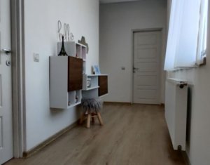 Appartement 3 chambres à vendre dans Floresti