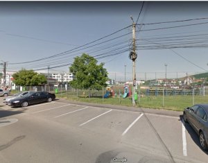 Lakás 4 szobák eladó on Floresti