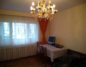 Appartement 3 chambres à vendre dans Cluj-napoca, zone Manastur