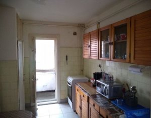 Appartement 3 chambres à vendre dans Cluj-napoca, zone Manastur