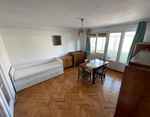 Lakás 4 szobák eladó on Cluj-napoca, Zóna Centru