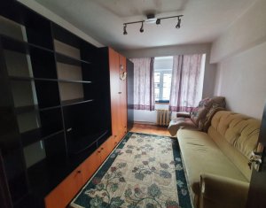 Appartement 3 chambres à louer dans Cluj-napoca, zone Centru