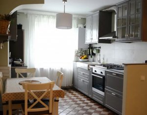 Lakás 3 szobák eladó on Cluj-napoca, Zóna Manastur