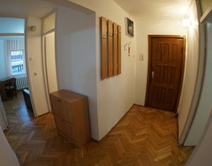 Appartement 3 chambres à louer dans Cluj-napoca, zone Manastur