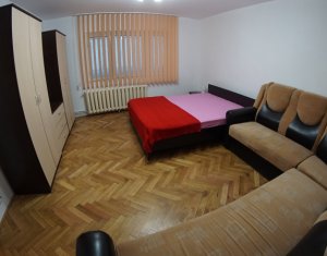 Appartement 3 chambres à louer dans Cluj-napoca, zone Manastur