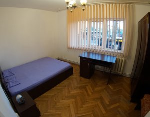 Appartement 3 chambres à louer dans Cluj-napoca, zone Manastur