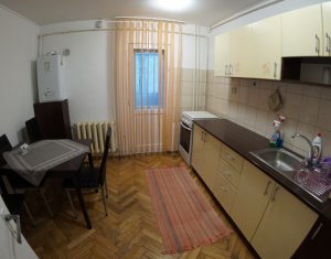 Appartement 3 chambres à louer dans Cluj-napoca, zone Manastur