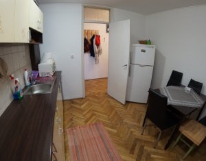 Appartement 3 chambres à louer dans Cluj-napoca, zone Manastur