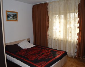 Appartement 3 chambres à vendre dans Cluj-napoca, zone Intre Lacuri
