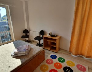 Lakás 3 szobák eladó on Floresti