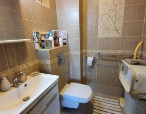 Lakás 3 szobák eladó on Floresti