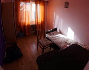 Lakás 3 szobák eladó on Cluj-napoca, Zóna Manastur