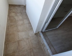 Lakás 2 szobák eladó on Floresti